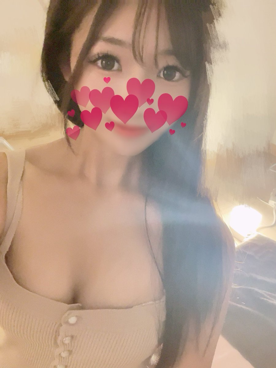 おはようございます🐥⸒⸒
今日は、15:00~22:00でルームいます💗

12/17 (火)15:00-22:00
12/20 (金)15:00-22:00
12/21 (土)13:00-19:00

今週のシフトです❕♡♡
会いに来てくれたら嬉しいです✨