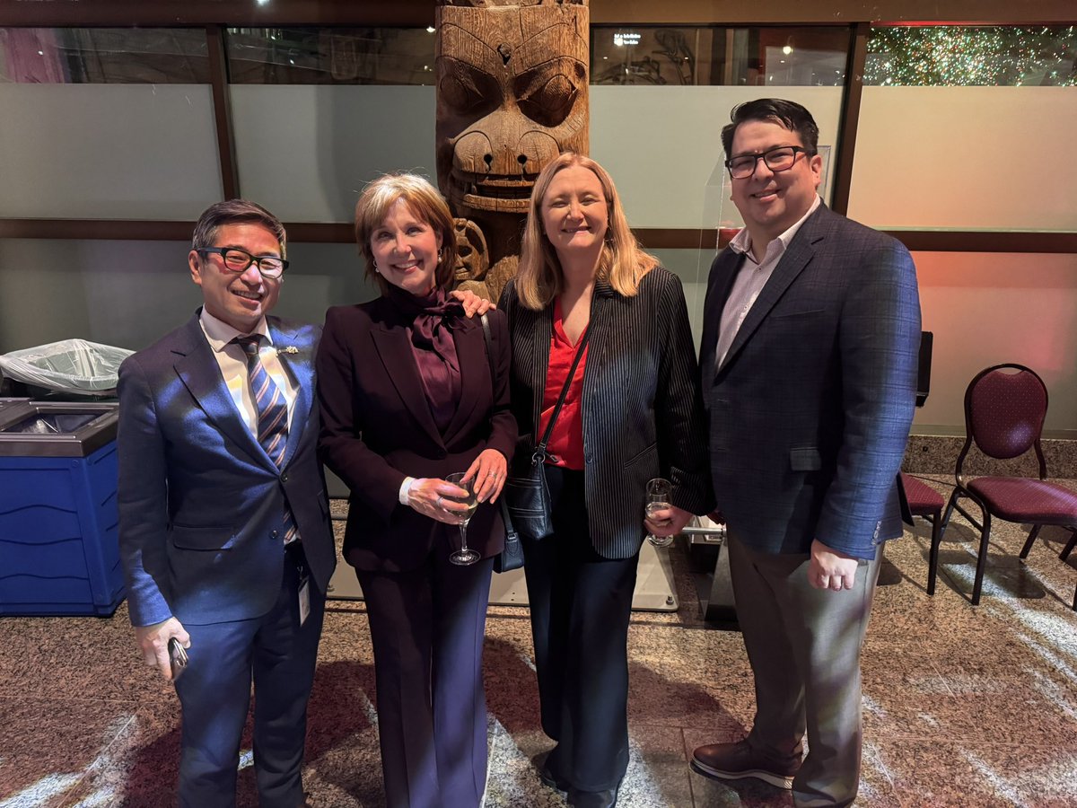 WadeGrant's tweet photo. In 2014 I left Musqueam council &amp; became the 1st Indigenous advisor to the Premier of BC.
Im still proud of the work we accomplished. Tonight I reunited with @MicheleCadario @christyclarkbc and Ben Chin. Each of these ppl made those days exciting for a kid from Musqueam. #BCPoli https://t.co/bO5mKa6YHl