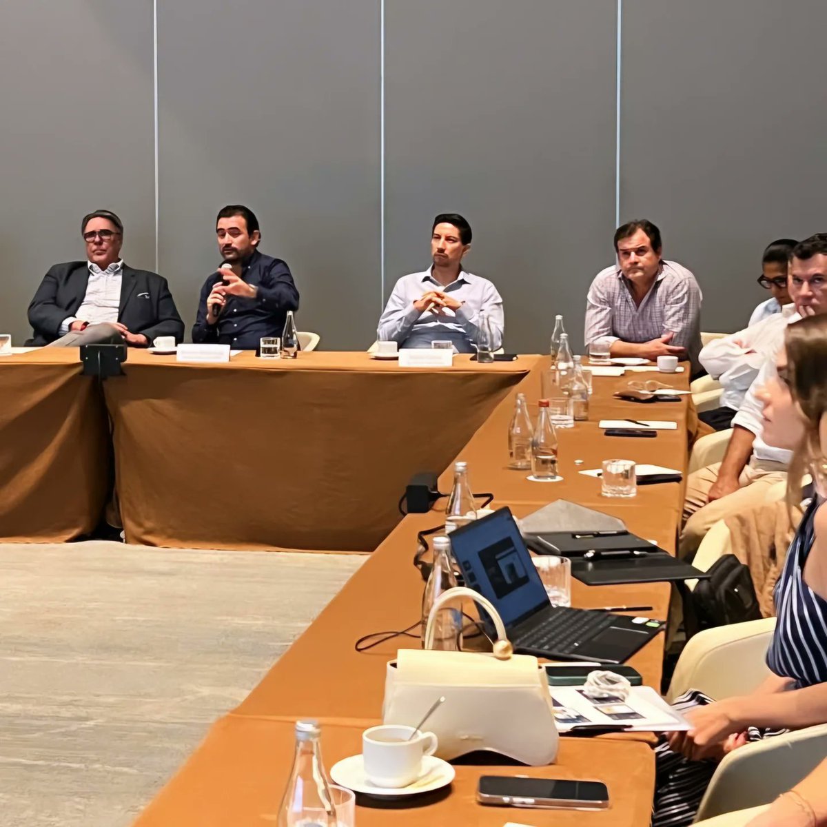 CPTQROO's tweet photo. CPTQ presented the latest updates on the #LuxuryExperience to hotel industry leaders, providing details about the campaign and its results so far, with the aim of boosting #luxurytourism in the region. https://t.co/vFyngxBqX5