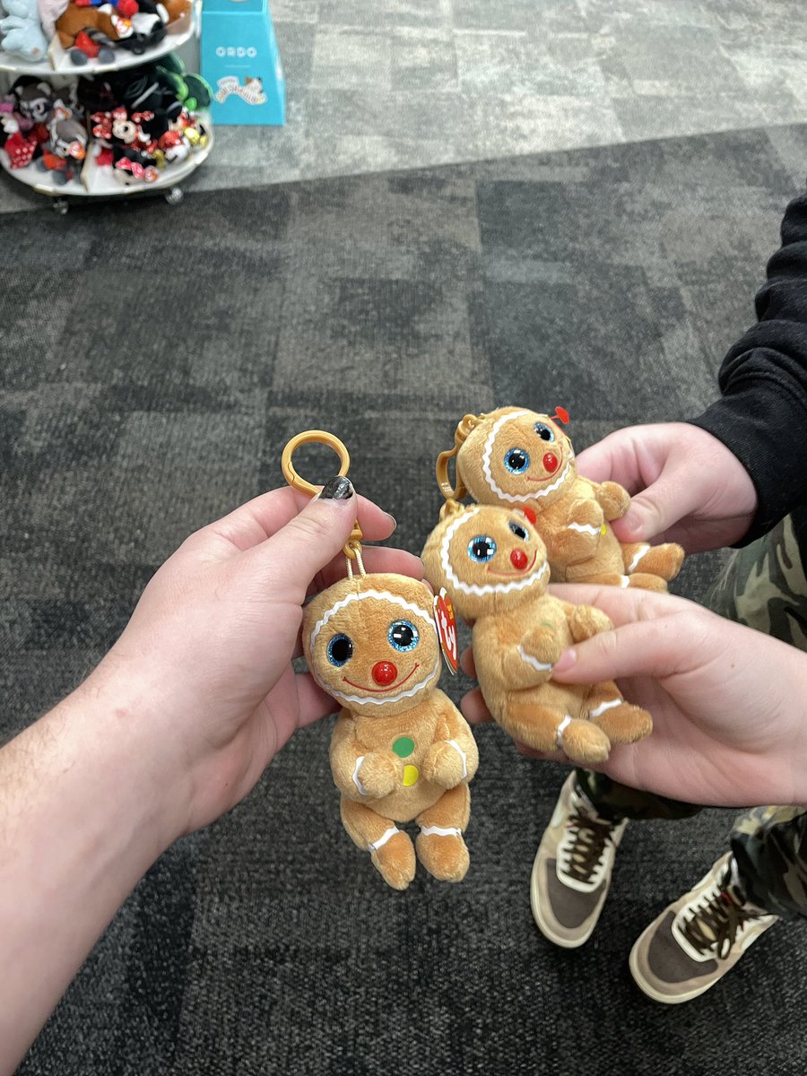 gameboymystery's tweet photo. we went to two cvses https://t.co/Yw9t2DrS5n