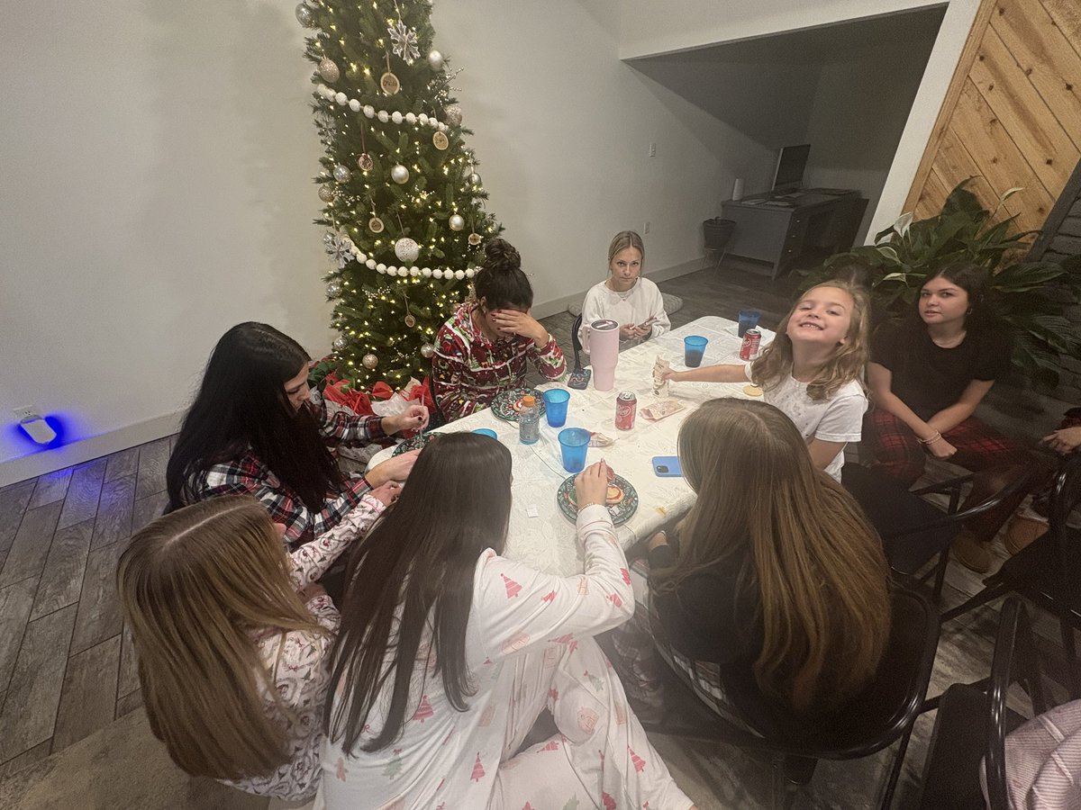 It’s the most wonderful time of the year! 🎅🏼🎄⚽️