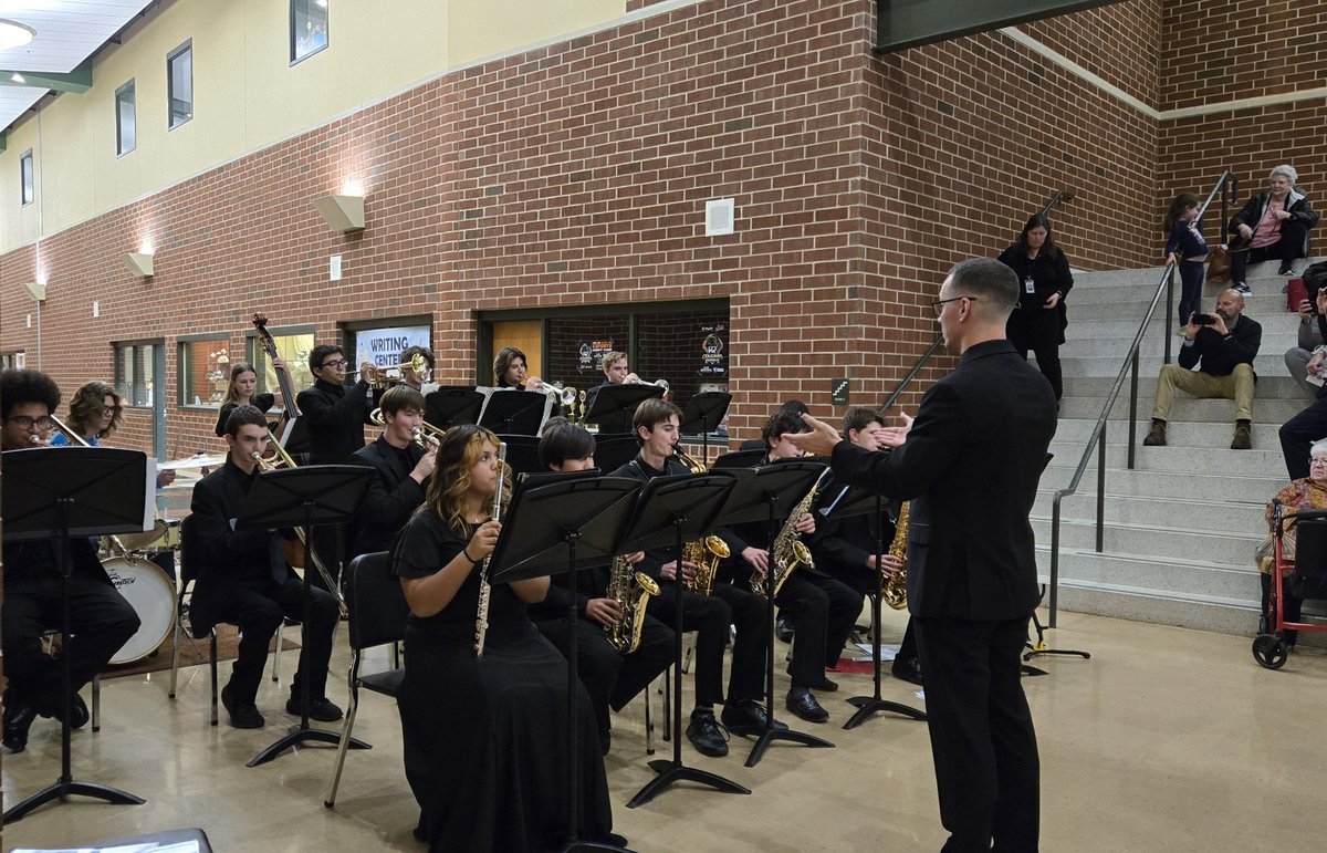 FCPS1 Music (@fcps1music) on Twitter photo BRAVO to the <a href="/KRHSBands/">Kettle Run High School Bands</a> & thank you to the KR Art & Culinary students!  Awesome collab this evening! <a href="/KettleRunNews/">Kettle Run HS</a> <a href="/FCPS1News/">Fauquier Schools VA - NEWS</a> BRAVO to the <a href="/KRHSBands/">Kettle Run High School Bands</a> & thank you to the KR Art & Culinary students!  Awesome collab this evening! <a href="/KettleRunNews/">Kettle Run HS</a> <a href="/FCPS1News/">Fauquier Schools VA - NEWS</a>