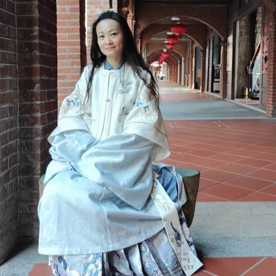 #NewProfilePic (新個人資料照片)