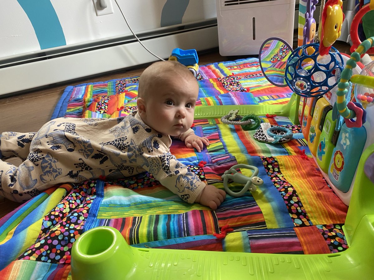 alliebaba11's tweet image. Every picture from April and may makes me want to cry. I want to go back to this time with this little tiny baby guy 🥹🥰