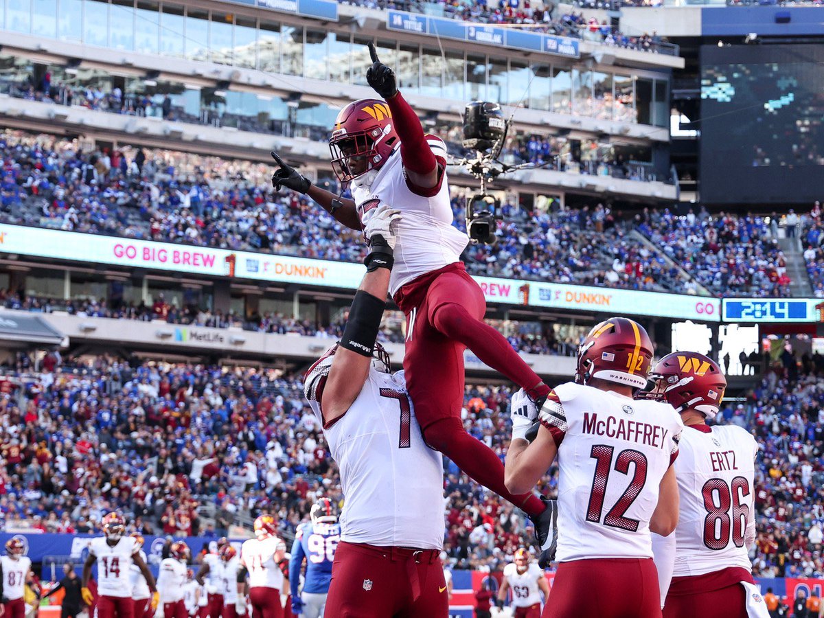 CONSISTENCY KING: #Commanders WR Terry McLaurin is the 4TH PLAYER in #NFL history with 50+ reception and 900+ receiving yards in each of his 1st 6 seasons.

🤯

McLaurin, joined Mike Evans, A.J. Green and Randy Moss.