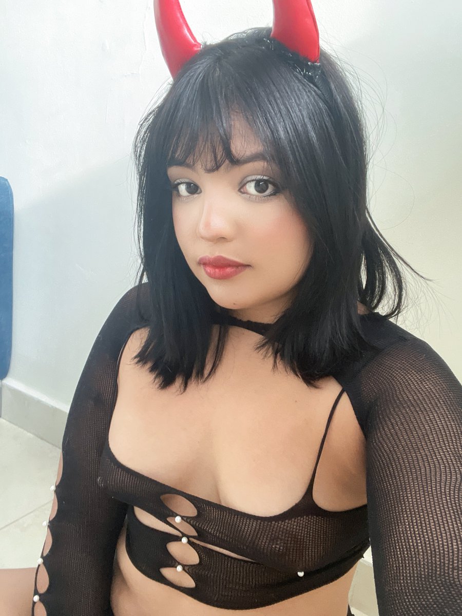 front or back? https://t.co/QF5qgIA5ns