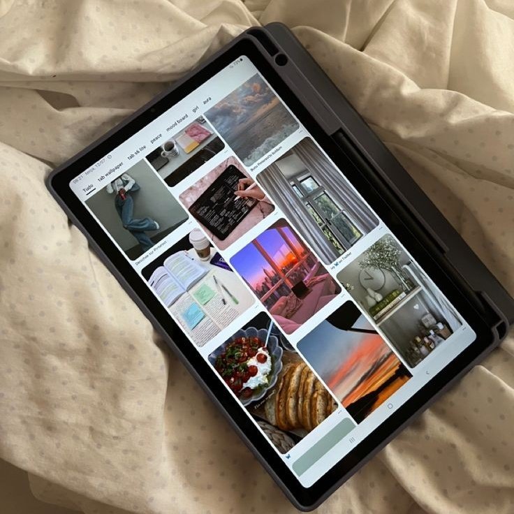 ketikalapar's tweet photo. Pengen dan butuh banget tablet buat ngembangin hobi, kuliah, atau kerja?

Nih, rekomendasi tab dengan harga affordable mulai dari 1jt-an ✨️

Rekomendasi gadget buat ningkatin produktivitas kamu!

A Thread~~~ https://t.co/egJUe3iORs