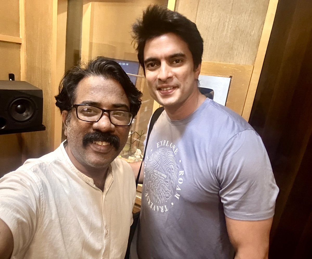 MaaGayatriEnte1's tweet photo. Best Wishes For Gunaah Session 2
Gashmeer Mahajani Brother, #hotstar #gunaah #session2 #mahajanigashmeer #maagayatrientertainment ✌️✌️ https://t.co/xgnpljmxR0
