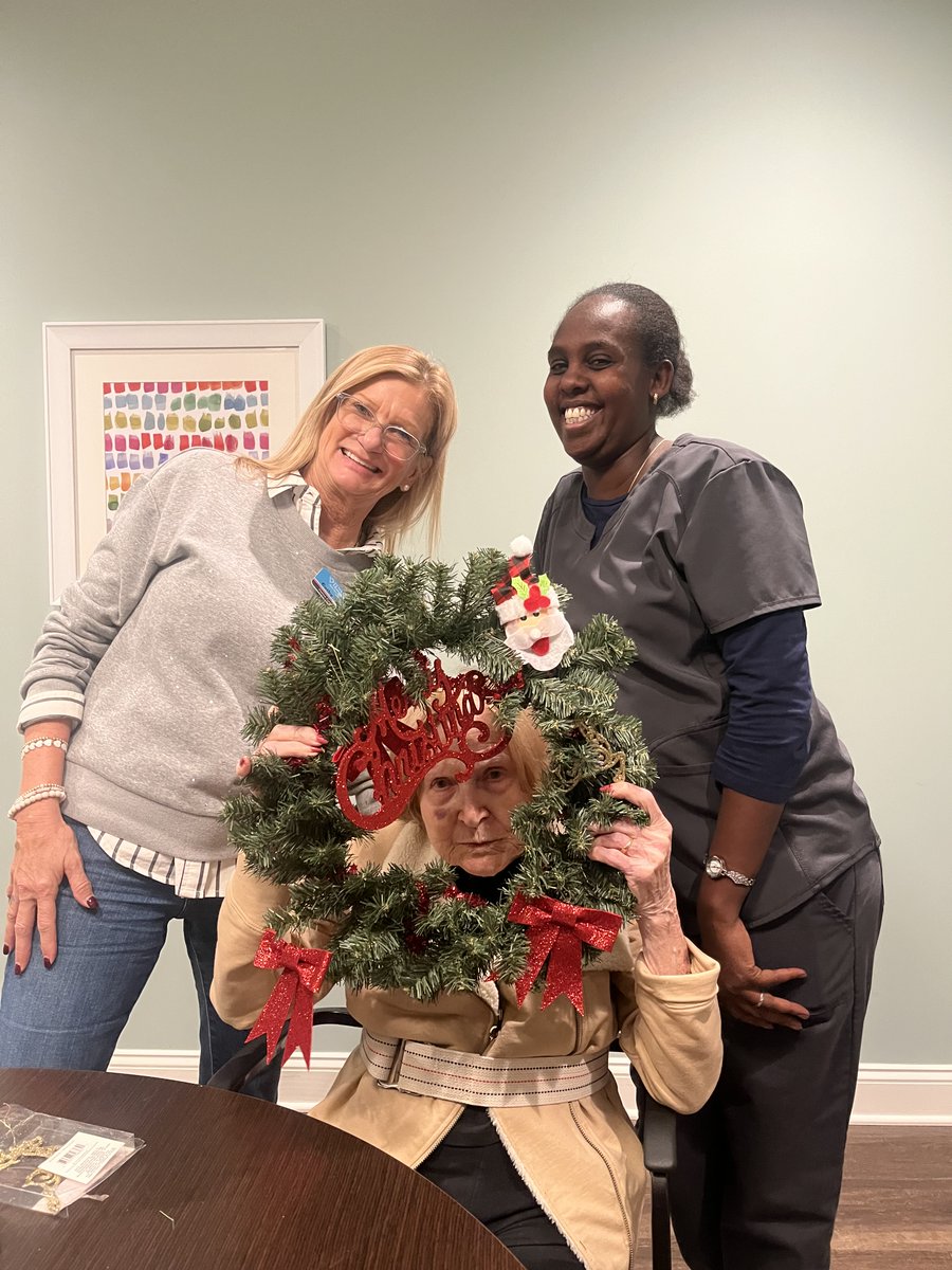 SueWithSynergy's tweet photo. Our Community Liason, Cathy Taylor Loved bringing joy to the residents at Brickmont Senior Living last week.   Happy Holidays from Synergy Homecare! https://t.co/QIPHb9uH0R