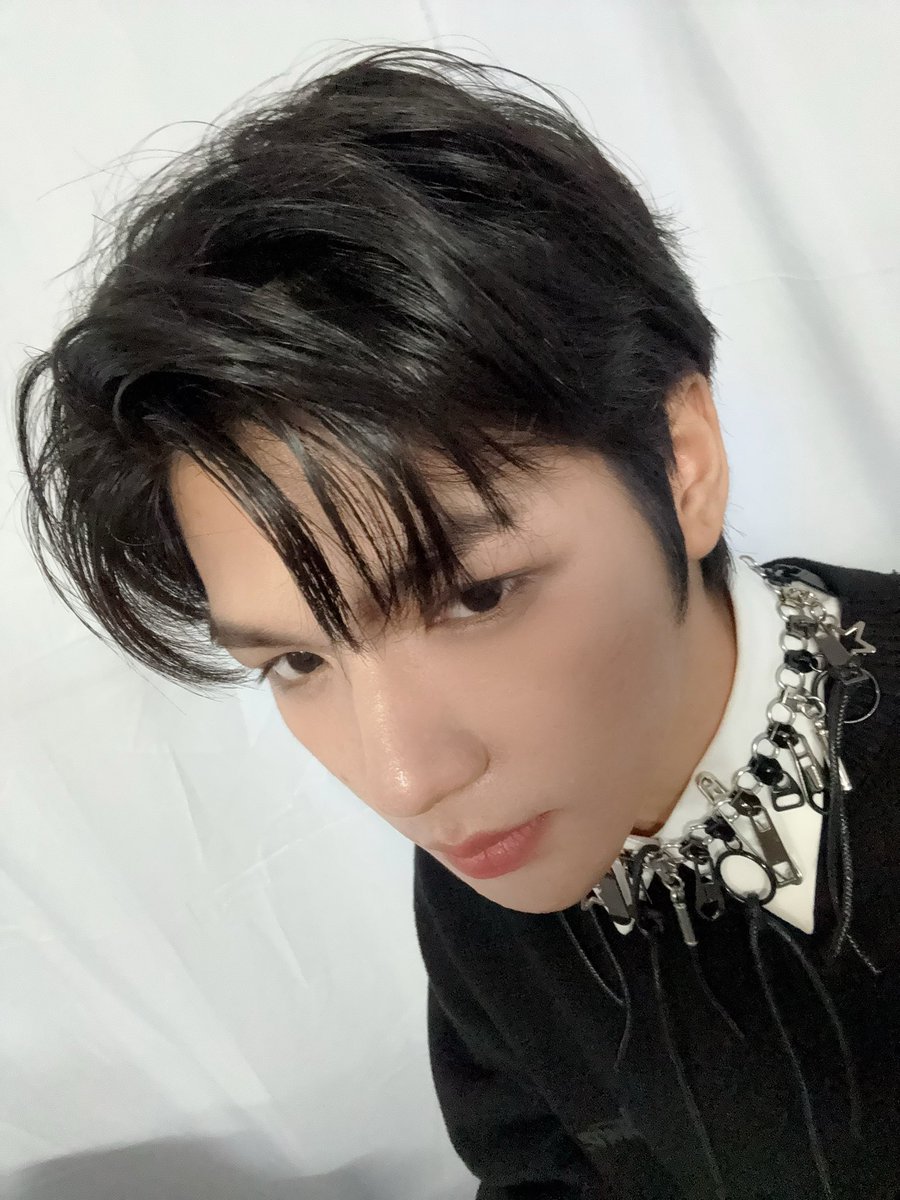 HORI7ON_twt's tweet photo. [🐱] Thank you, JBL for giving an early Christmas present.:))))

#HORI7ON #호라이즌 #KIM #킴 https://t.co/AYiskP0CUV