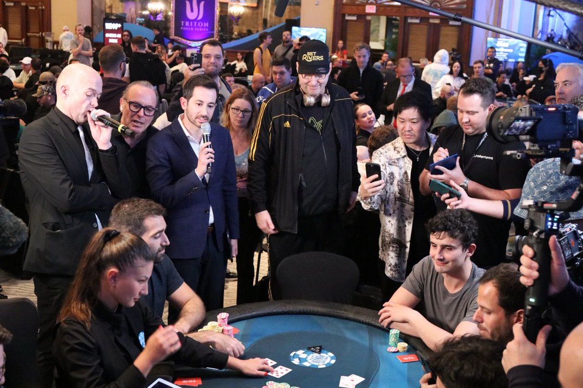 WSOP's tweet photo. Bubble watch 🫧 👀
Relive the moment
#GG to Phil Hellmuth 👊 #StoneBUBBLE🫧 #WSOP #SuperMainEvent https://t.co/BJ6SjvvNwT