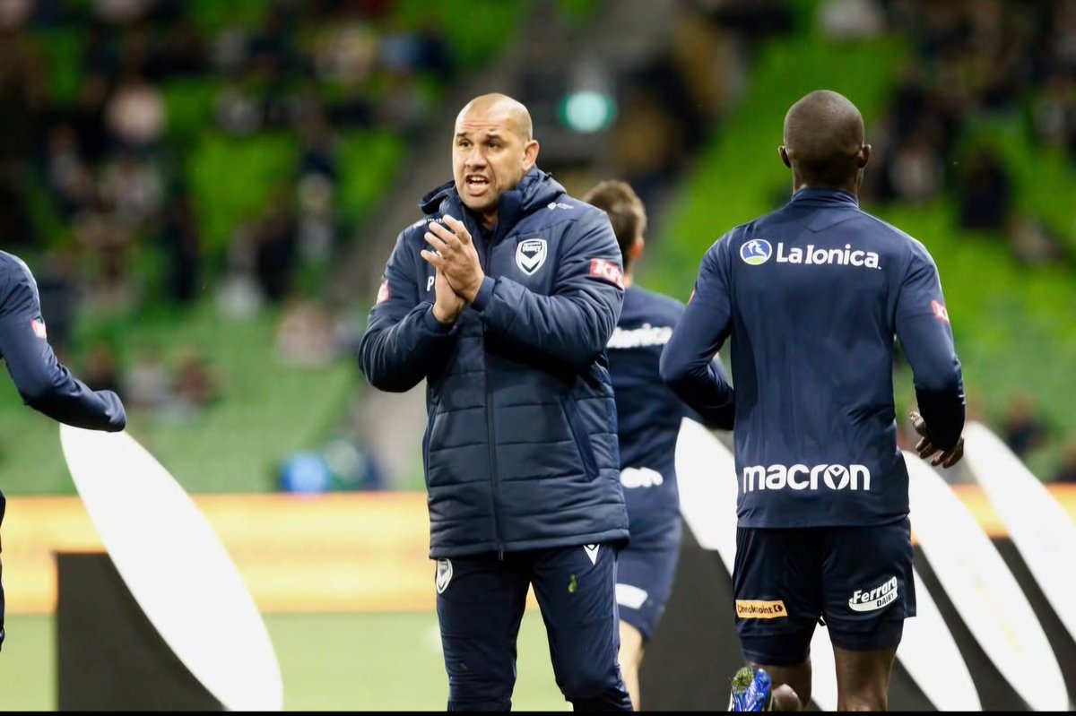 sportingwall's tweet image. Patrick Kisnorbo departs Melbourne Victory. 
Arthur Diles  will step in and take the reigns