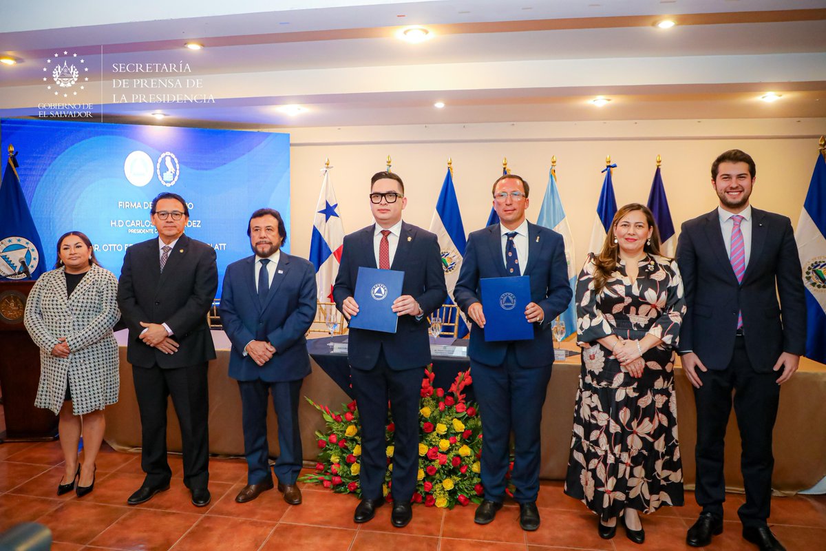 #CooperaciónAcadémica | 𝗚𝗼𝗯𝗶𝗲𝗿𝗻𝗼 𝗱𝗲𝗹 𝗣𝗿𝗲𝘀𝗶𝗱𝗲𝗻𝘁𝗲 𝗡𝗮𝘆𝗶𝗯 𝗕𝘂𝗸𝗲𝗹𝗲 𝗽𝗮𝗿𝘁𝗶𝗰𝗶𝗽𝗮 𝗲𝗻 𝗳𝗶𝗿𝗺𝗮 𝗱𝗲 𝗰𝗼𝗻𝘃𝗲𝗻𝗶𝗼 𝗾𝘂𝗲 𝗳𝗼𝗿𝘁𝗮𝗹𝗲𝗰𝗲 𝗹𝗮 𝗶𝗻𝗰𝗹𝘂𝘀𝗶𝗼́𝗻 𝗲𝘀𝘁𝘂𝗱𝗶𝗮𝗻𝘁𝗶𝗹 𝗱𝗲 𝗹𝗮 𝗿𝗲𝗴𝗶𝗼́𝗻 𝗰𝗲𝗻𝘁𝗿𝗼𝗮𝗺𝗲𝗿𝗶𝗰𝗮𝗻𝗮