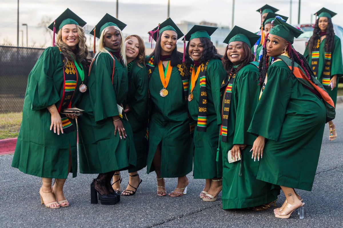 FAMUSJGC82's tweet photo. Con-GRAD-ulations to our incredible Fall’24 SJGC graduates! lThis is just the beginning of your legacy.
Once an SJGC Rattler, always a Rattler. 💚🧡
Tag a Fall’24 SJGC Graduate in the comments below!
#SJGCGrad #FAMU #Classof2024 #SJGCExcellence #FAMUGrad #BroadcastJournalism #HBCUPride #FAMUGrad24 #FAMUSJGCGrad24 #FAMUAlumni #GradSzn #FAMU #LeadersInMedia