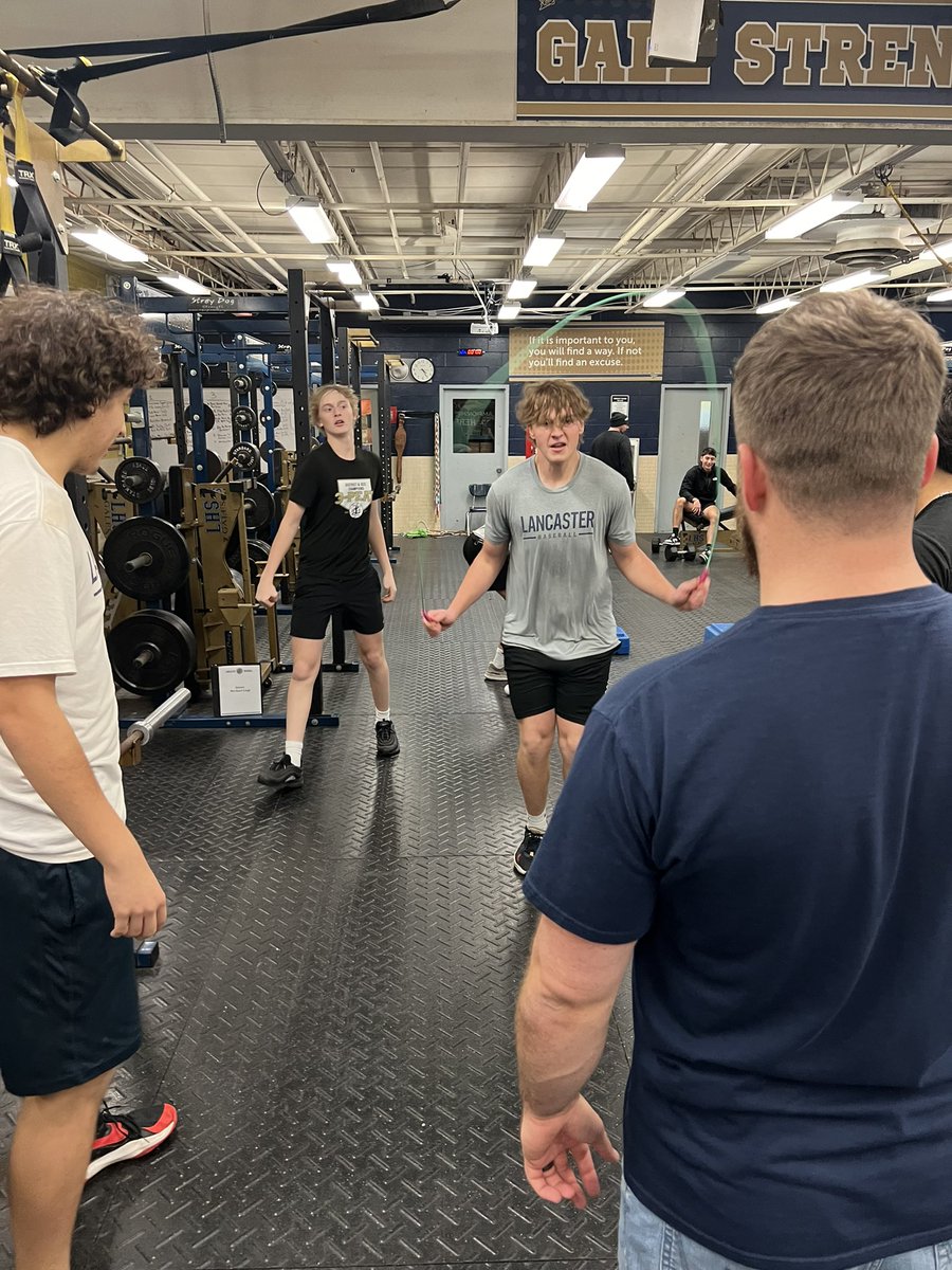 Coming down to the wire!! After 9 events:
Team Mowder- 34 
Team Banna- 33
Team Henson- 29
Team Ramsey- 24
Team DT- 17
#GalesBaseball #PACK