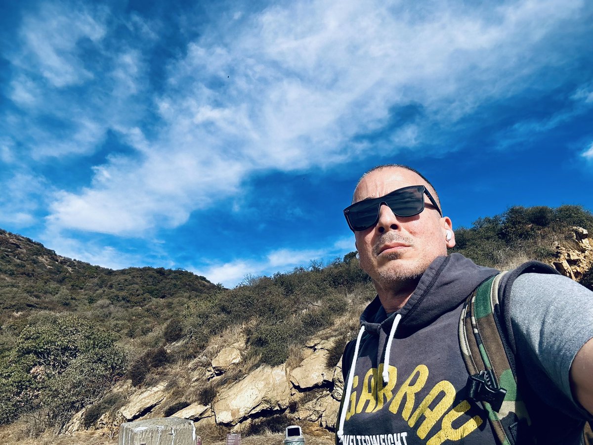 kirkacevedo's tweet image. Been sitting on my ass playing poker the last few weeks and it’s time to get back in the gym and be a killer again!

I’m going into 2025 like my boy Roy Jones Jr used to say, “Too fit Too fast and Too fine!”

#LetsFuckingGo🔥
#KidVicious😏🔪