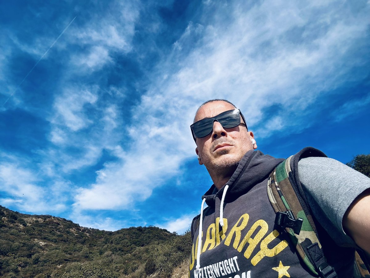 kirkacevedo's tweet image. Been sitting on my ass playing poker the last few weeks and it’s time to get back in the gym and be a killer again!

I’m going into 2025 like my boy Roy Jones Jr used to say, “Too fit Too fast and Too fine!”

#LetsFuckingGo🔥
#KidVicious😏🔪