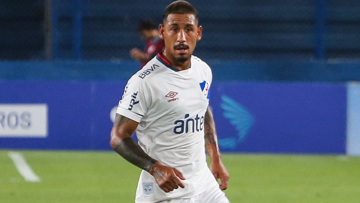 Buysan's tweet photo. ⚽️ Contactos de Perchman para reforzar @Nacional.  

✅ Emanuel Gularte. Habló y lo tiene acordado con el futbolista. Falta lo más complejo. El acuerdo con @ClubPueblaMX 

✅ Puede interesarle el retorno de Yonathan Rodríguez como 5 alternativo para Oliva y Sanabria.  

➡️ Busca un 10, avanzará por el 9 (Alario) y los dos extremos.