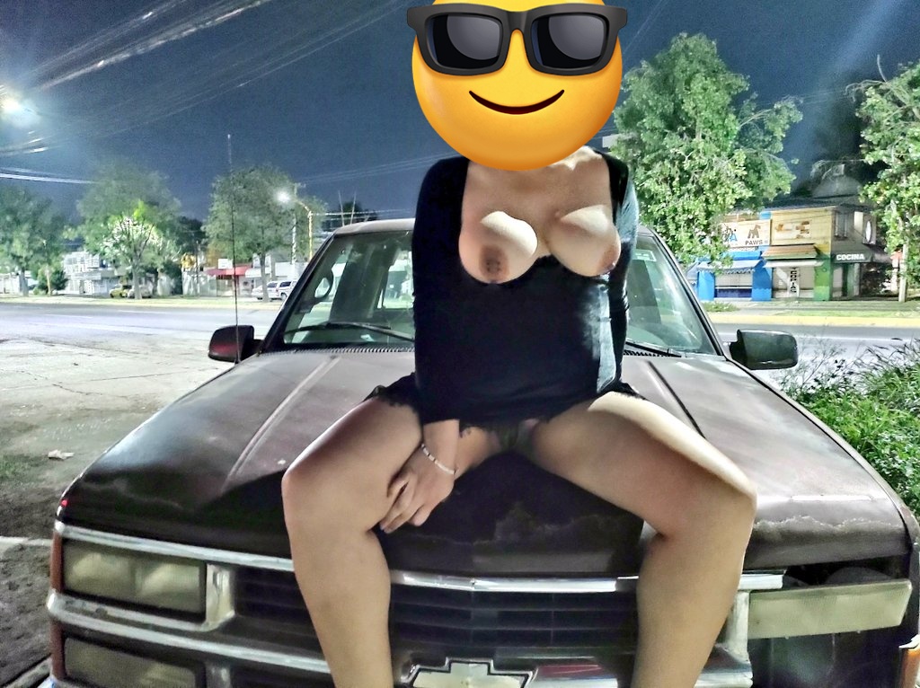 Hot and Hi tweet media