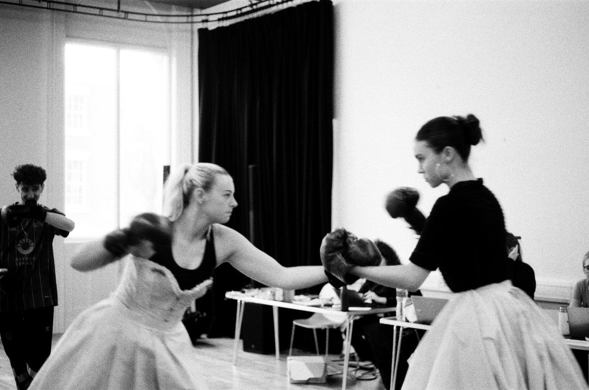 GarlickLola's tweet photo. Post show blues have hit HARD.
The Sweet Science of Bruising. 
Directed by @lucypapoosky 

Polly you were a dream. 
Onto the next 💪🏼
@LIPALiverpool https://t.co/Ikqaudu0zP