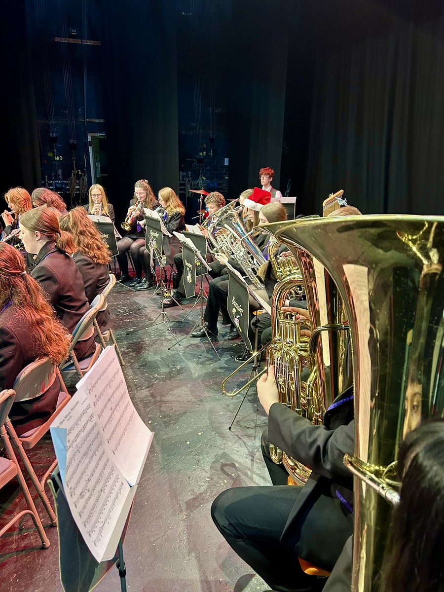 Thank you to everyone who attended our Christmas Concert. Huge well done to all bands members who performed, we are so proud of you! 

Thanks goodness we had the stage extension for our massed finale! #PenistoneParamount

Merry Christmas everyone 🎄🎶
@Barnsleymushub