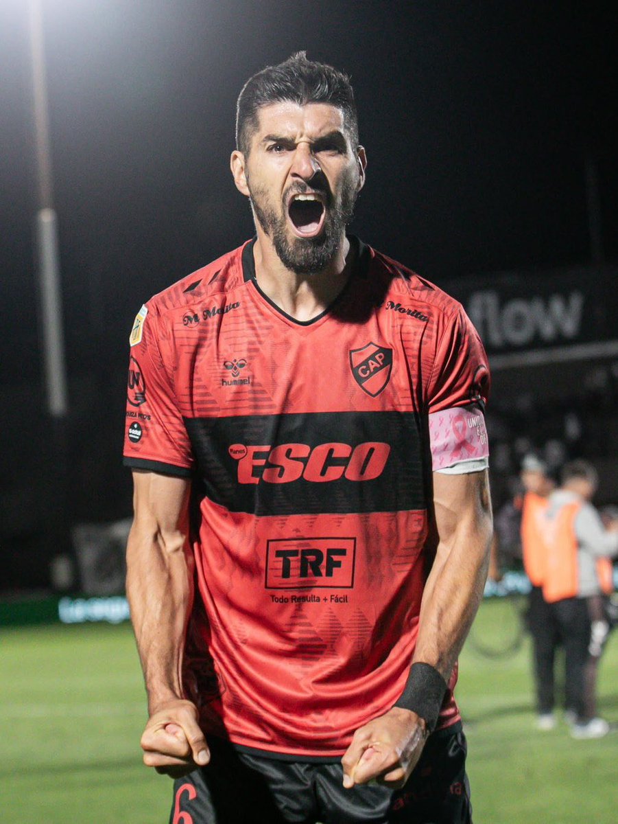 🔋🤯 Gastón Suso, capitán de Platense, fue el ÚNICO JUGADOR DE CAMPO que jugó TODOS LOS MINUTOS [2430’] de la LPF 2024.

Siempre titular y jamás salió un segundo de la cancha. Un pilar importante en el campañón que metió Platense.

33 años. Para aplaudir. 👏🏼