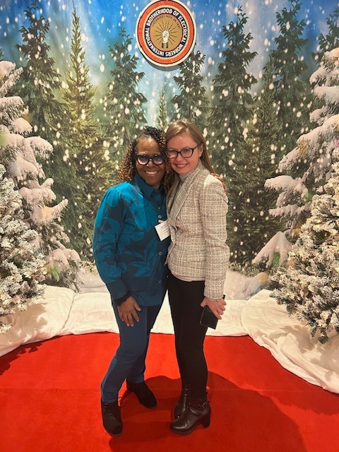 US Wind (@uswindinc) on Twitter photo We had a great time connecting with a few friends at <a href="/IBEW24/">IBEW Local 24</a>'s Holiday Party, including our good friend Maryland Senator <a href="/BenBrooksSr/">Senator Ben Brooks</a>! We had a great time connecting with a few friends at <a href="/IBEW24/">IBEW Local 24</a>'s Holiday Party, including our good friend Maryland Senator <a href="/BenBrooksSr/">Senator Ben Brooks</a>!