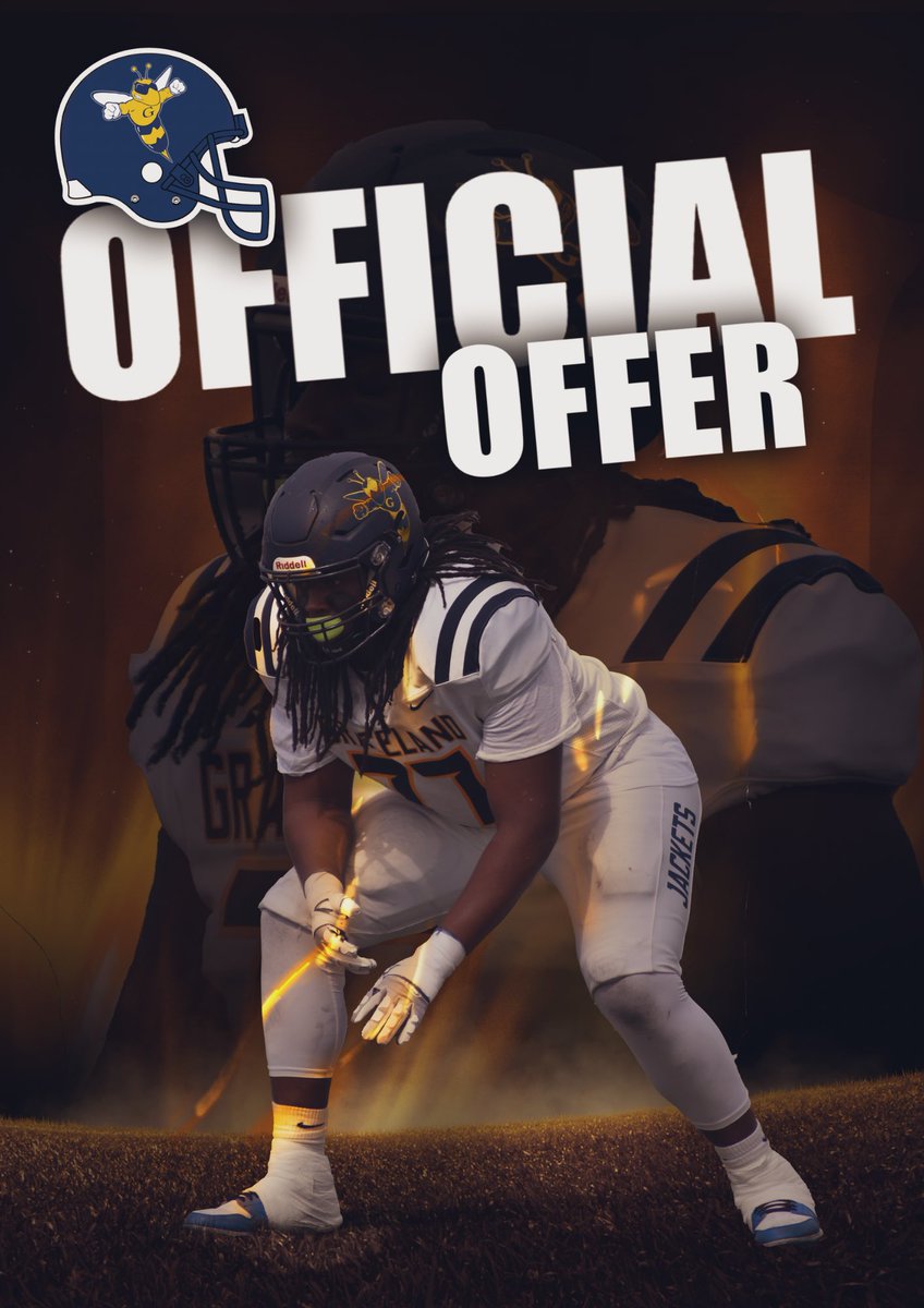 After a great conversation with @CoachKoppelmann, I am blessed to have received an offer from <a href="/GracelandFB/">Graceland Football</a>. Thank you to everyone who made it possible. #GodisGreat 
<a href="/JayMustangFB/">John Jay Mustang Football</a> <a href="/garygutierrez68/">Gary Gutierrez</a>