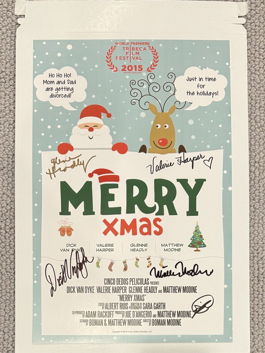 MatthewModine's tweet photo. Repost by #Christmas Eve eve (Monday, 12/23) for a chance to win this poster for my comedy short, MERRY XMAS, signed by Hollywood legend Dick Van Dyke (@iammrvandy), Valerie Harper, Glenne Headly, myself, and director Boman Modine! I'll pick one winner and announce on #ChristmasDay! Good luck! #ModineMonday

Watch the film for free on @OmeletoComedy!

https://t.co/oezU6ySpef