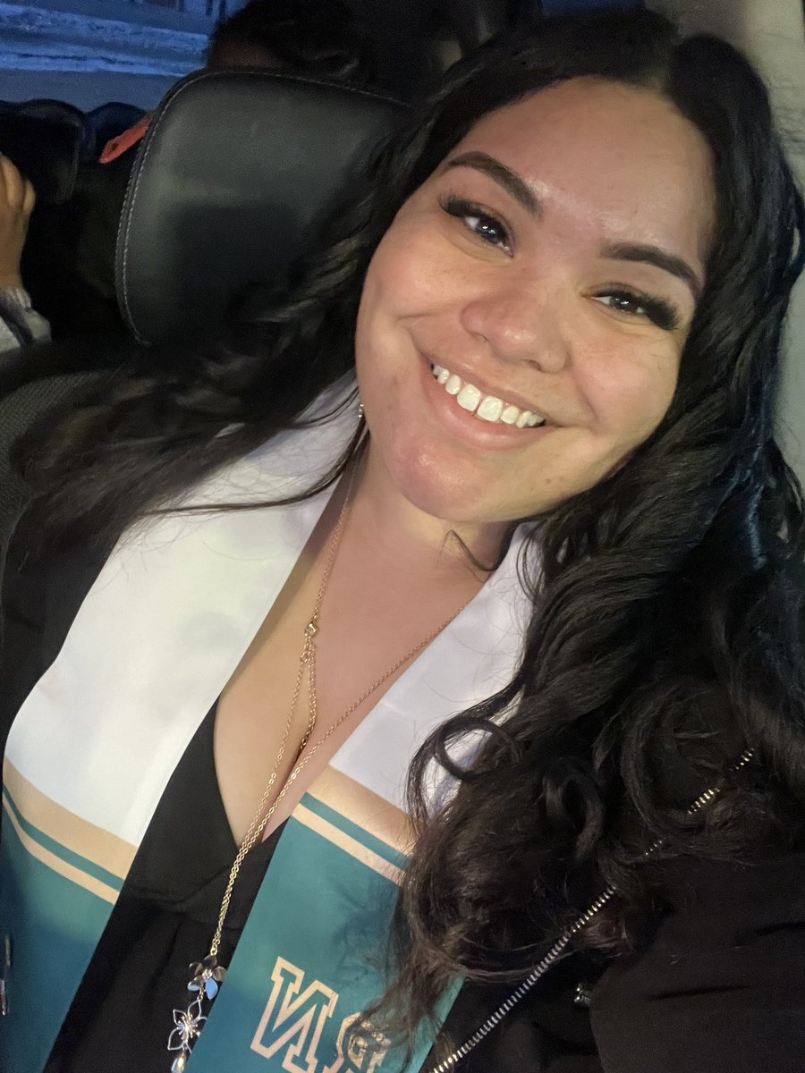 amaraxhope's tweet photo. Let me reintroduce myself.
Hi! I’m Amara Lark, ASN, RN 🤍🩺 https://t.co/gHIDmsMYUL