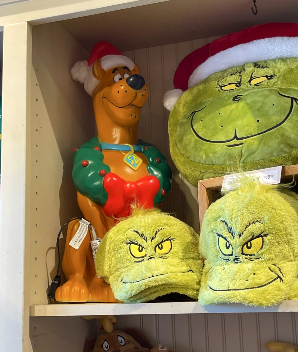 ScoobyandCam's tweet photo. Scooby-Doo Christmas Merch only at Cracker Barrel this Holiday Season!🎄🎁
#ScoobyDoo #ScoobyDooChristmas #ScoobyDooCollector #ScoobyDooCollection #Christmas #CrackerBarrel @CrackerBarrel https://t.co/wHDBWJeLyS