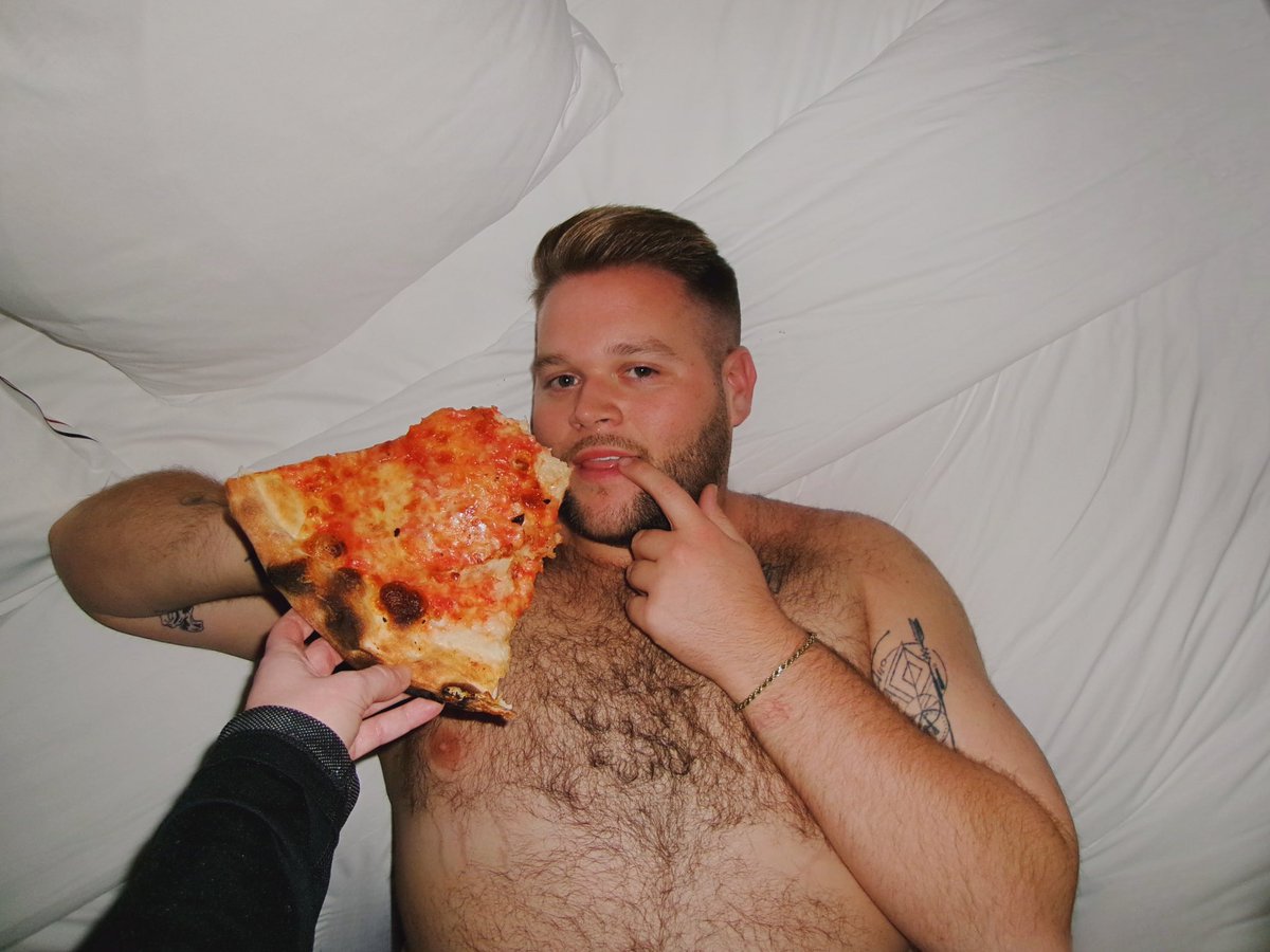 Get you a big boy that eats pizza. They have more fun 

OF: onlyfans.com/carter_rush

#gayjock #chaser #hairy #hairyjock #hairygay #hairymuscle #musclegay #cum #cock #fuck #gaycouple #chubchaser #chubbychaser #chaser4bear #chaser4chub #beardedgay #gaybears #gaychaser #jock