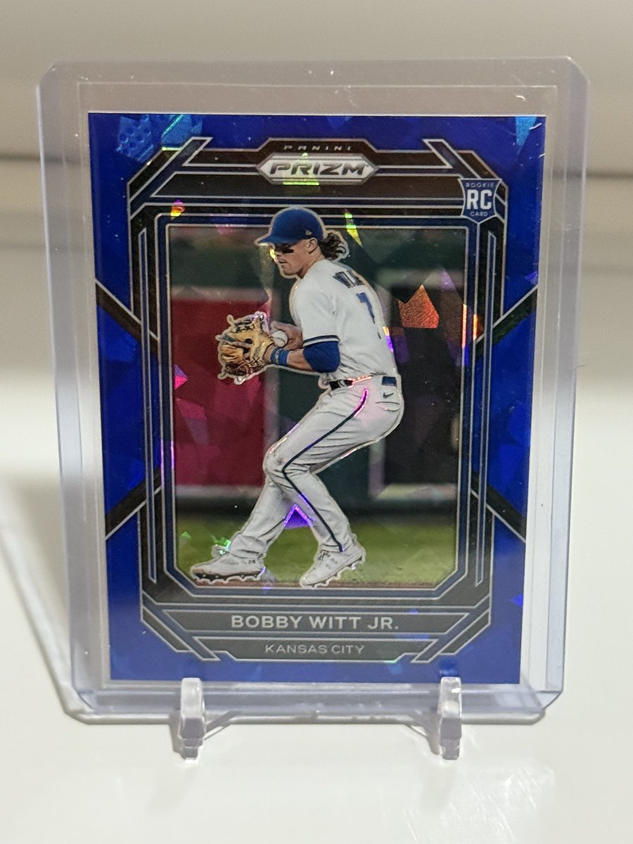 LukeTheDuke4009's tweet photo. Check out #2023Panini #Prizm #254 #BobbyWittJr #BlueCrackedIce #Prizm #RookieCard #RC #Mint #OnlyCard https://t.co/ejZG1nzLw5 #eBay via @eBay https://t.co/pXut3fWcfu