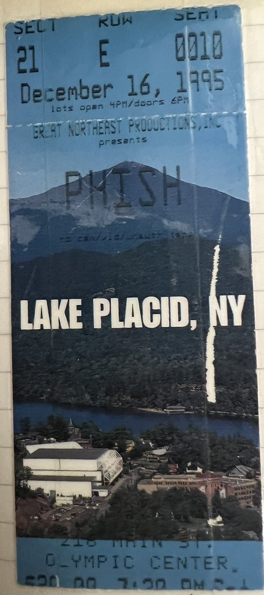 Sobes15BD's tweet photo. @shapsio @ThePeel @xmasjam @BeaconTheatre @wallst_theater That first visit to placid was legendary. From the insane snowstorm on the way from Burlington to the after party at some local bar to the very large looming NYE show next…nothing but great memories. https://t.co/4sR8shbE5e