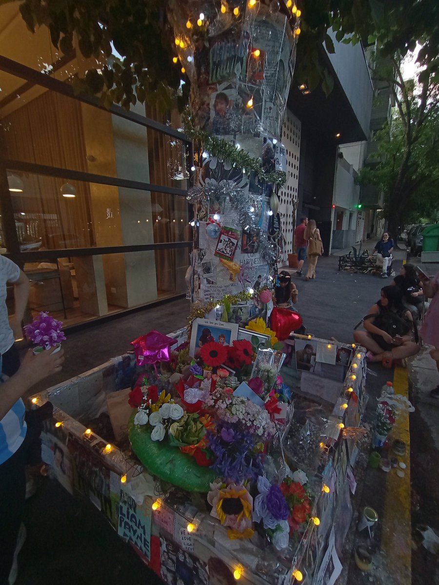 Lucilaailen_'s tweet photo. Decoramos el satuario mood navidad 😍 
Liam te amamos ojala estés orgullo de nosotr@s 🥹
#JusticeForLiam https://t.co/lYqA4boEVj