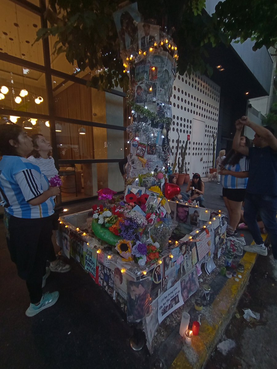 Lucilaailen_'s tweet photo. Decoramos el satuario mood navidad 😍 
Liam te amamos ojala estés orgullo de nosotr@s 🥹
#JusticeForLiam https://t.co/lYqA4boEVj