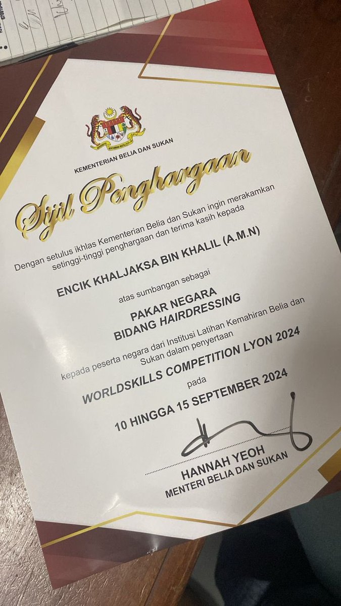 khalkhalil67's tweet photo. Pakar Negara (HAIRDRESSING) https://t.co/0frDmvziag
