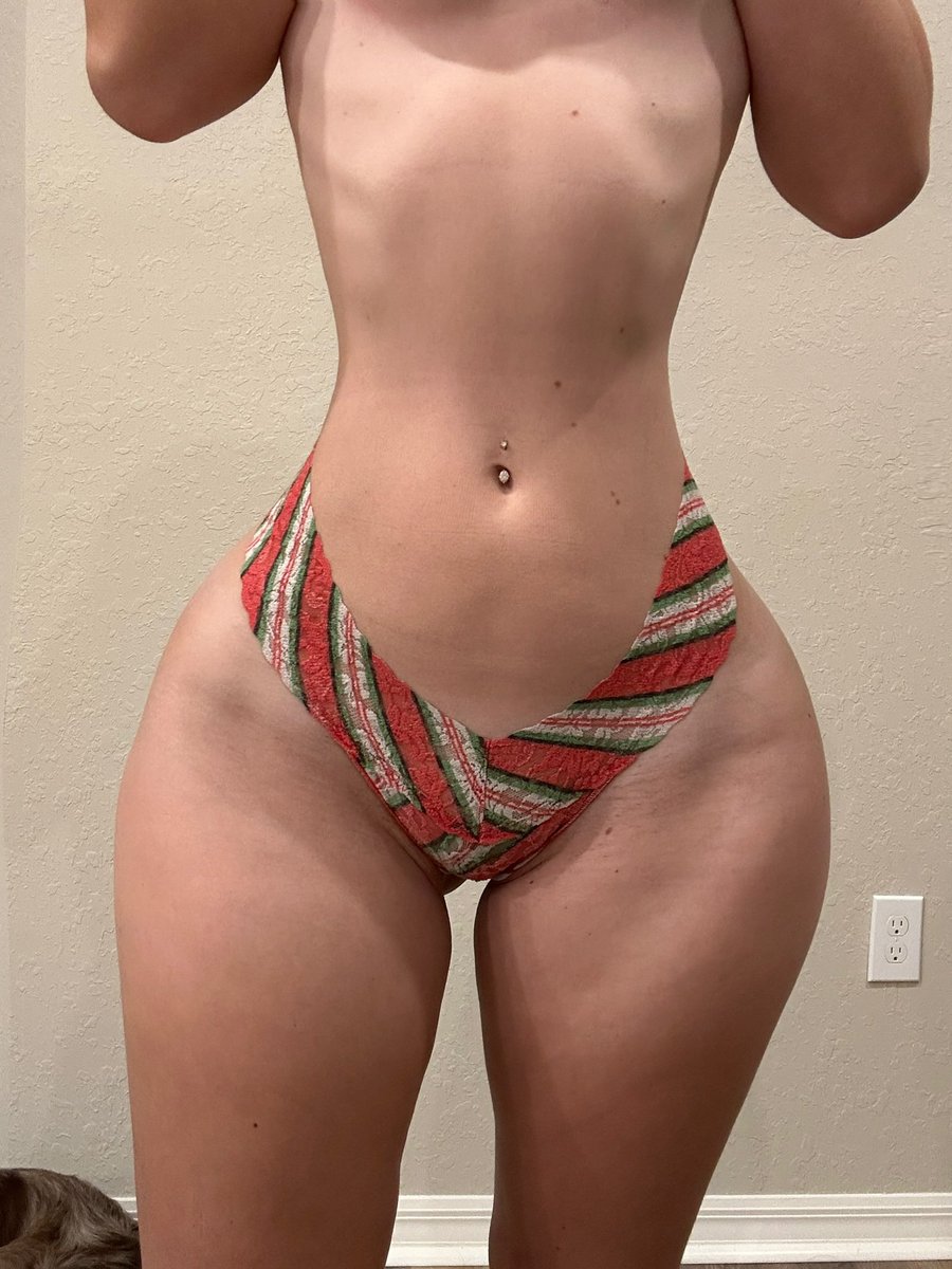 If you had me to yourself for a day, what would you do first?😏 https://t.co/4drZyGyV7H