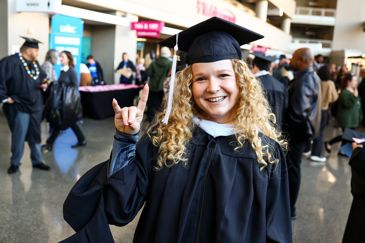 UMKC School of Humanities and Social Sciences tweet media
