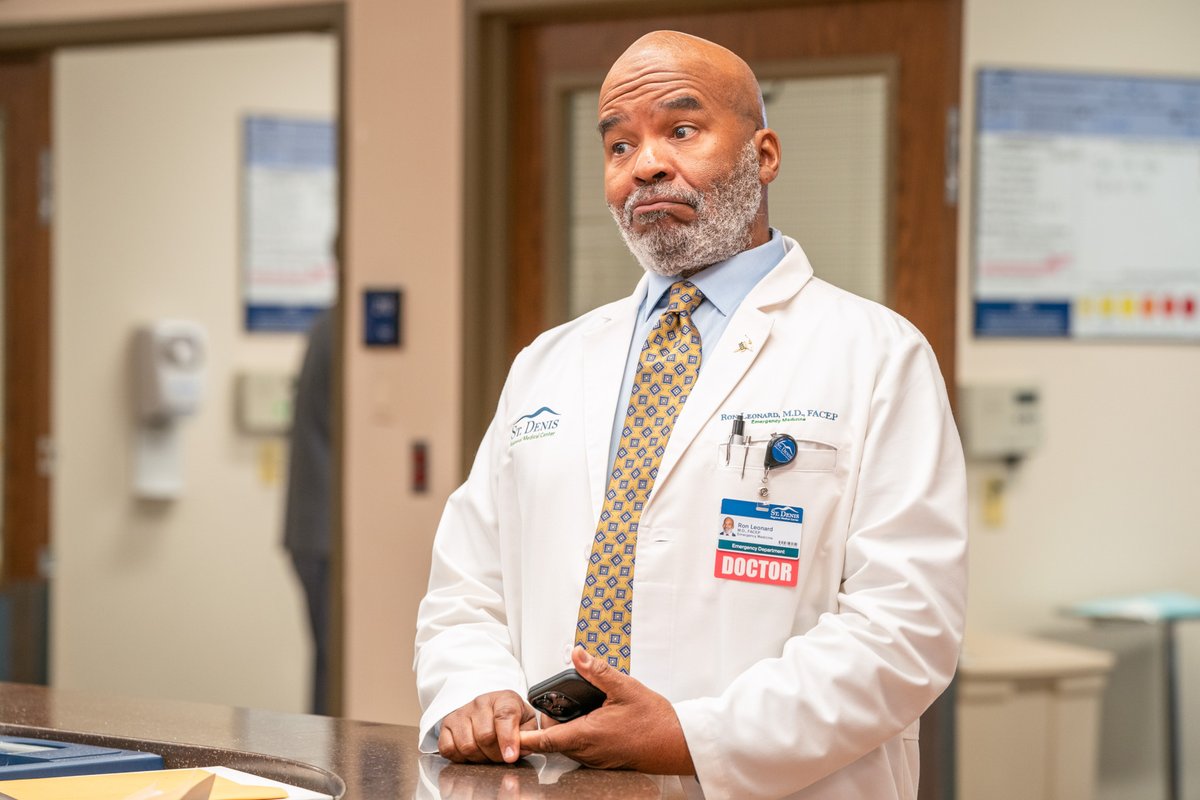 The Lede (@thelede_ca) on Twitter photo <a href="/davidalangrier/">David Alan Grier AKA #LeonMusk</a> reflects on Dr Ron’s journey from a crusader for change to a fallen doctor. Is there hope for redemption—or just TV dinners? Catch <a href="/billharris_tv/">Bill Harris</a>’s dive into the first holiday episode of #StDenisMedical on <a href="/CTV/">CTV</a>.
Full story on <a href="/thelede_ca/">The Lede</a>: thelede.ca/vfu609 <a href="/davidalangrier/">David Alan Grier AKA #LeonMusk</a> reflects on Dr Ron’s journey from a crusader for change to a fallen doctor. Is there hope for redemption—or just TV dinners? Catch <a href="/billharris_tv/">Bill Harris</a>’s dive into the first holiday episode of #StDenisMedical on <a href="/CTV/">CTV</a>.
Full story on <a href="/thelede_ca/">The Lede</a>: thelede.ca/vfu609