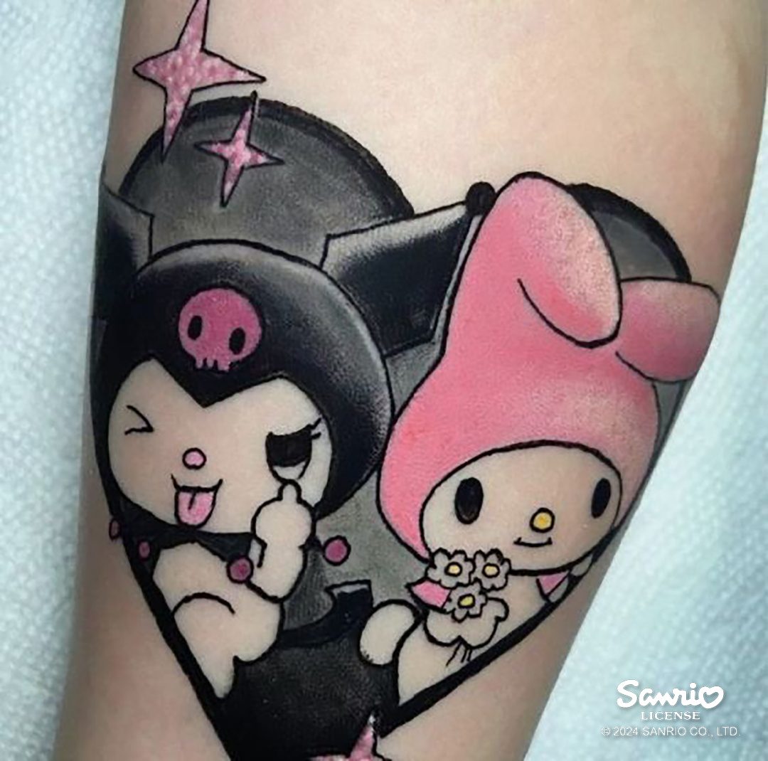How cute is this tattoo? 💕🖤

Are you team #mymelody or #kuromi? 

We’re in love! Pic by @lunchboxfox