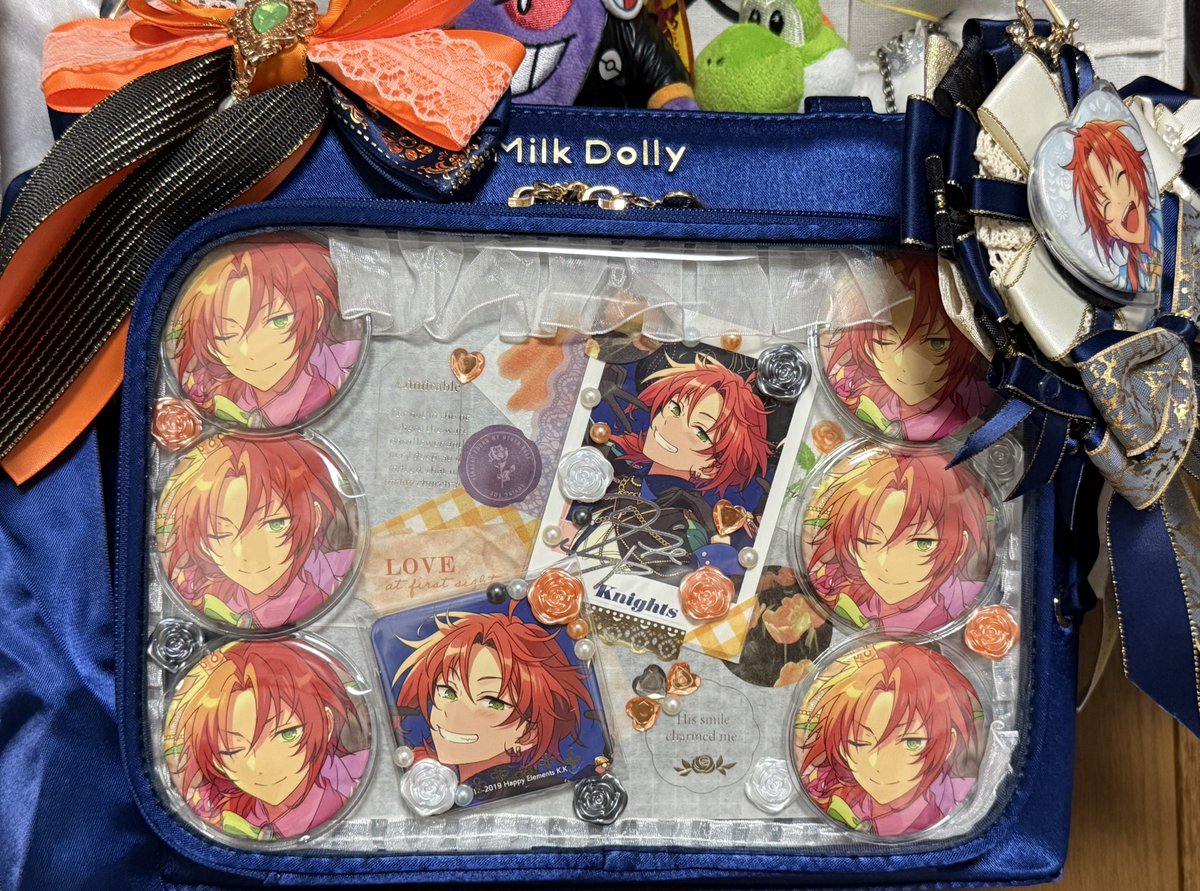 あんスタ ライカ 痛バ付き スタライ(ライビュ)の痛バが出来た！ 缶バッジだけでなく、他のところ