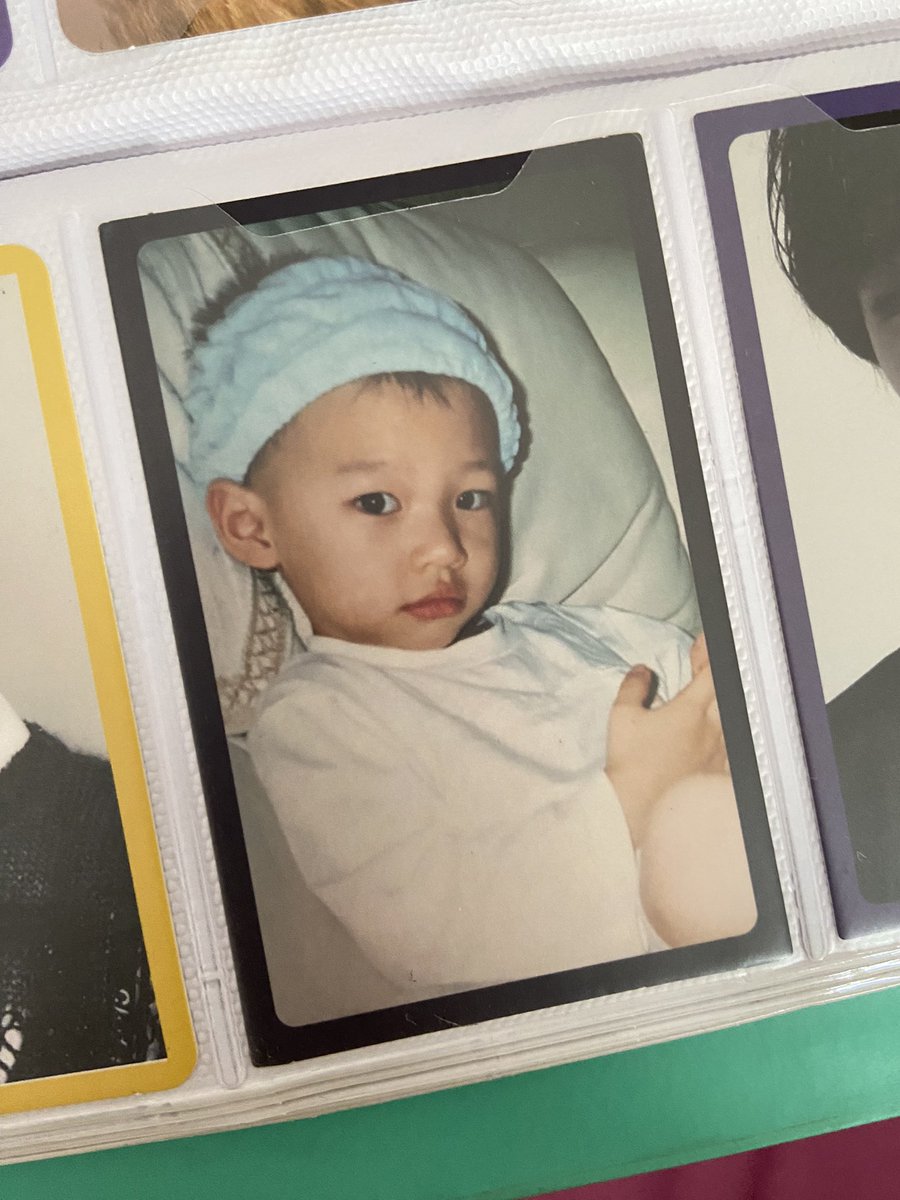 kaorwur's tweet photo. harga pasarnya sekarang berapa si pc hyunjin bocil #straysell #strayselling https://t.co/3BJuvnlcYj