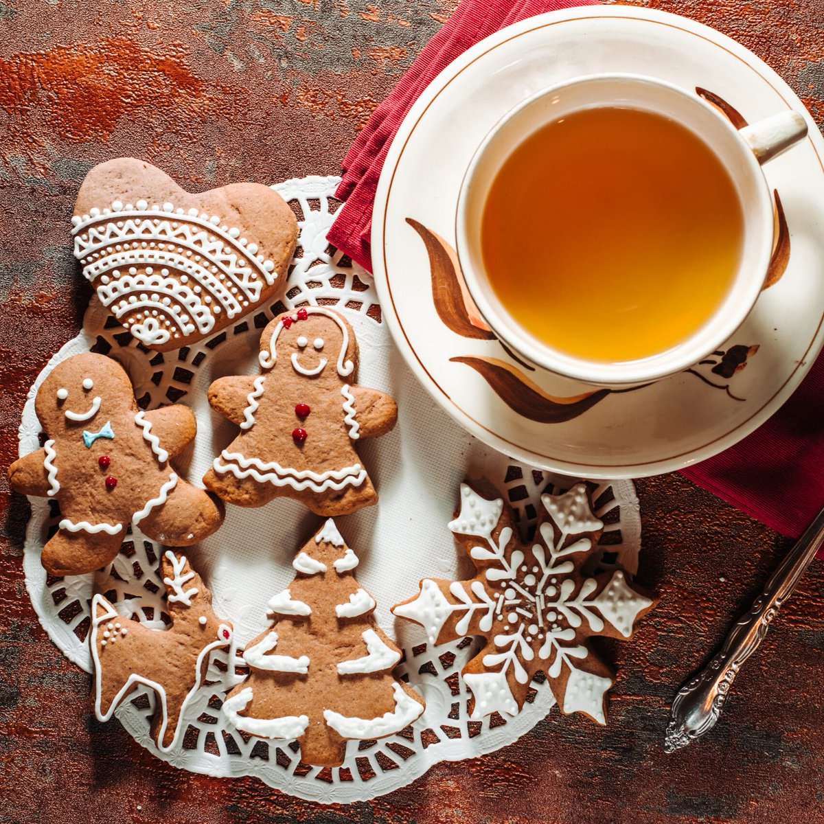 NewOrleansTeaCo's tweet photo. 🎄✨ Happy Holidays from all of us at the New Orleans Tea Company! 🫖

May your season be filled with warmth, joy, and plenty of tea to sip and share. Cheers to a holiday filled with everything (and everyone) you love most. ❤️🍵 https://t.co/7V0ufZRab5