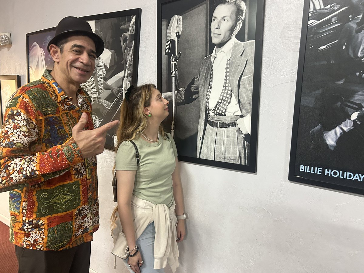 Jazzonian's tweet photo. Say hello to Frank Sinatra at The Jazz Museum of Florida - #Jazzonian Located in #hialeah #miamijazz #jazzmuseum #franksinatra @maestrobobbyram https://t.co/usYFw2x5eH