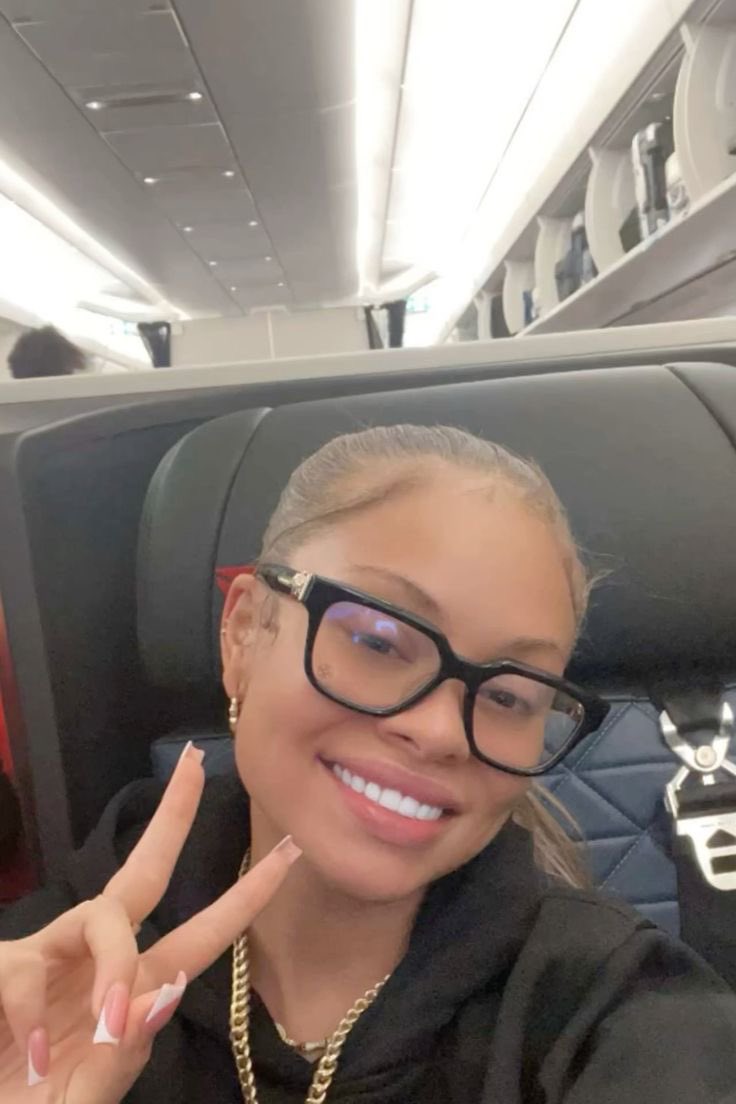 BARDIBBY_'s tweet photo. @___Bonafide Latto is tea with or without makeup baby. https://t.co/6hGPcRrRxE