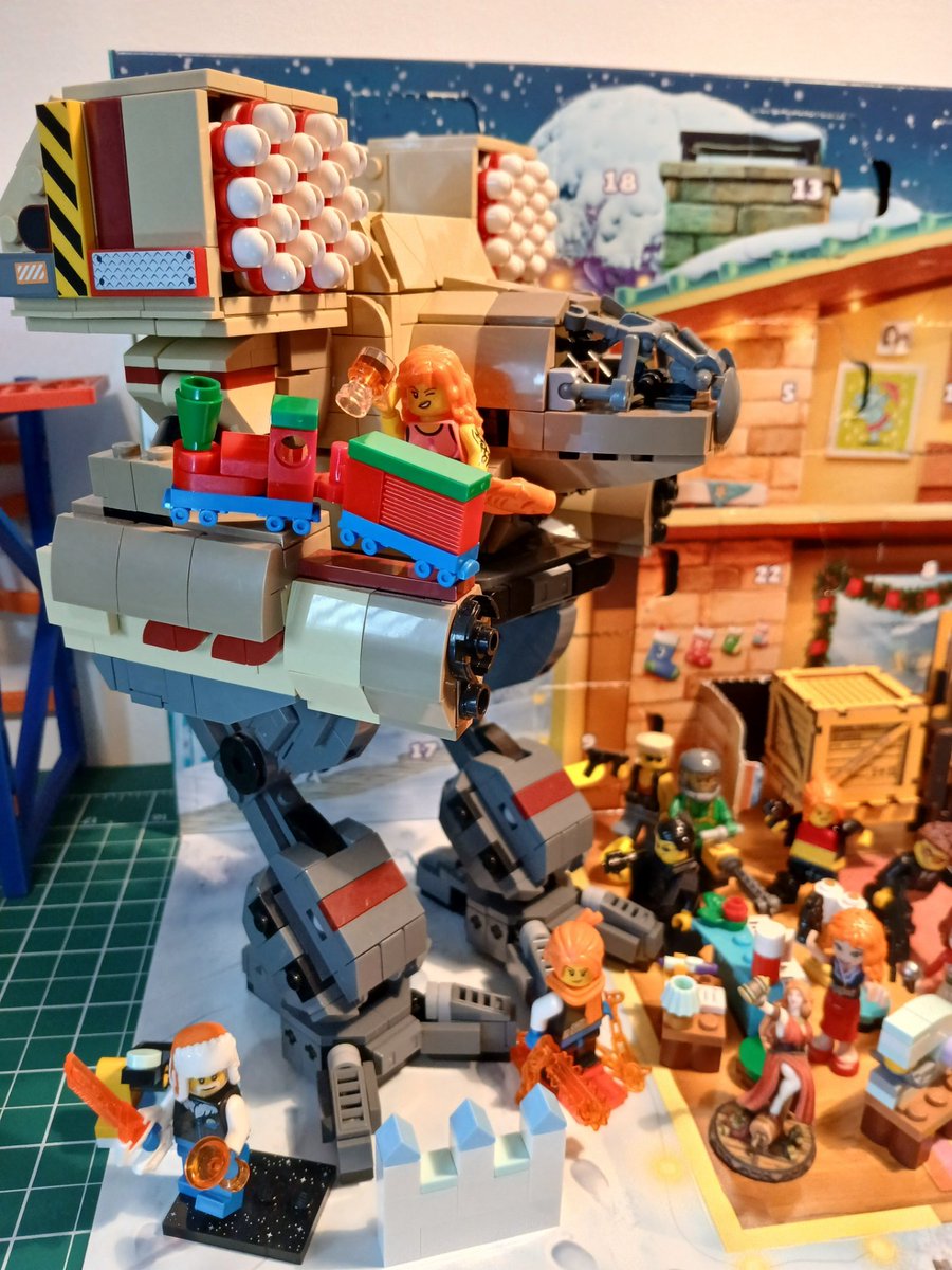 HelixVindictus's tweet photo. #LegoFriends Advent Calendar 2024, Day 16: The little train is a nice build, but I still find my Timberwolf a more festive winter vehicle! #Lego #IcePlanet #MommyHelix #BattleTech #MechWarrior #FASAcorporation https://t.co/8Kxxdvflsn