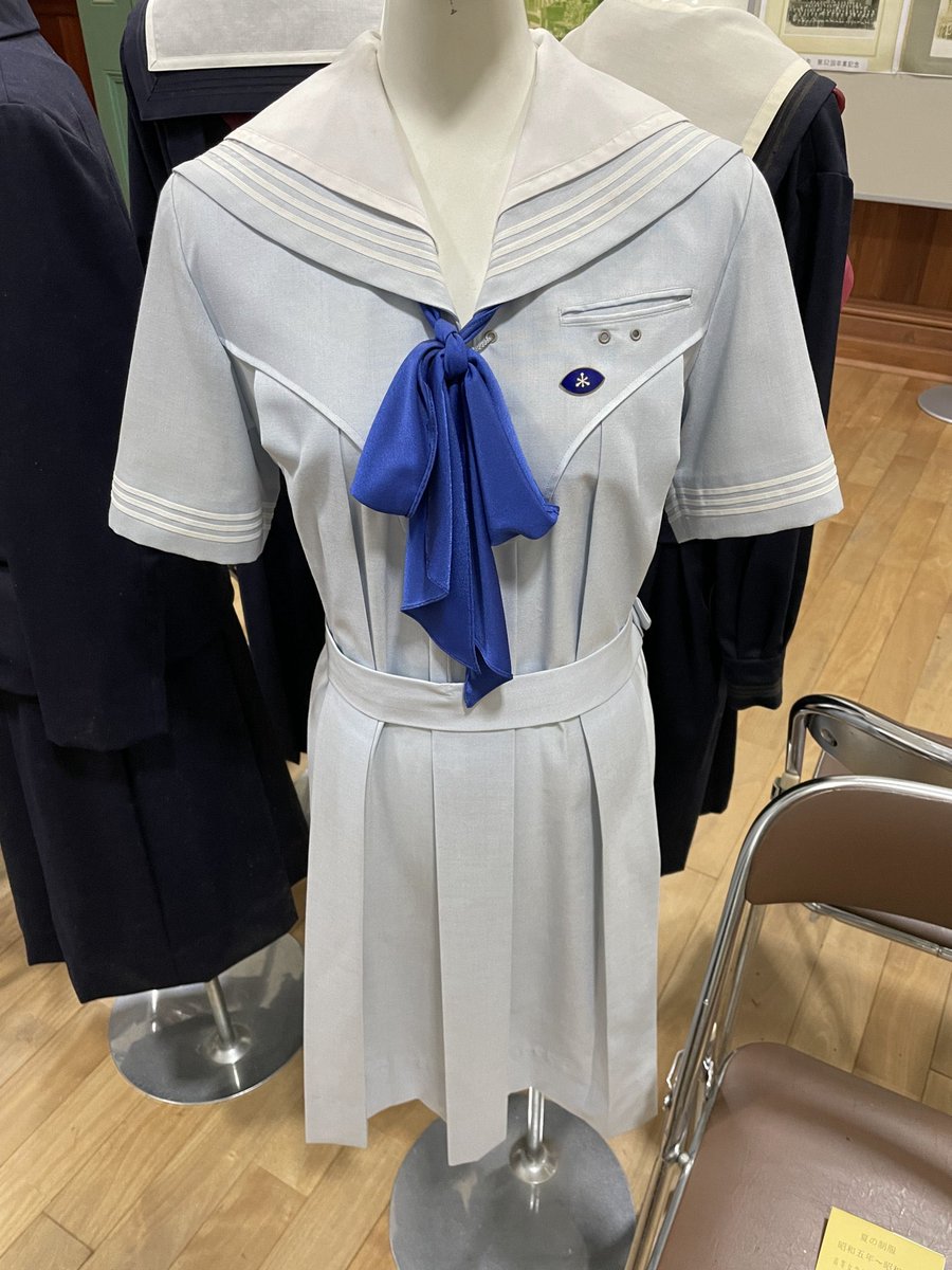 kurehinata's tweet photo. 平安女学院のセーラーワンピースはいいぞ https://t.co/eSIGFU34hN