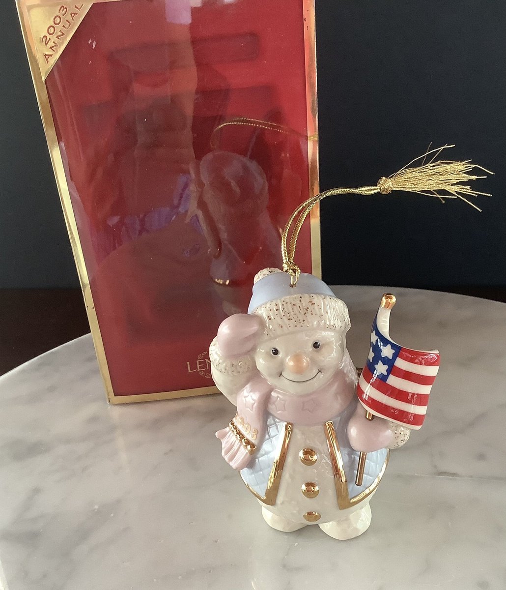 bmktreasures.etsy.com/listing/177892…. Vintage Lenox Annual Christmas Ornament, Patriotic Snowman, Saluting Snowman, Christmas Ornaments, Holiday Decor, Patriotic Decor #lennox #snowman #ornaments #vintageetsyshop #christmasdecor #patrioticdecor #onsalenow‼️‼️‼️🔥🔥🔥🔥