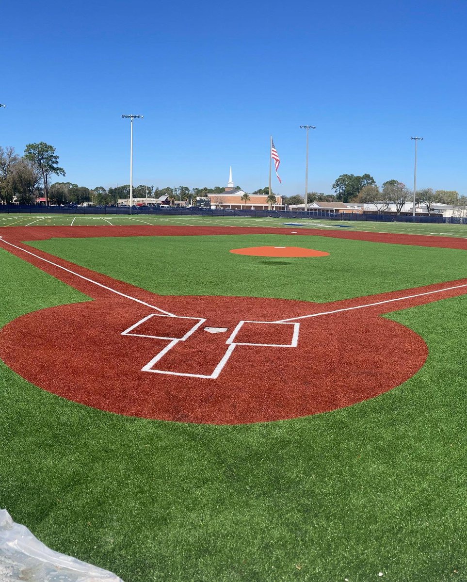 HSBaseballField's tweet photo. University Christian School (Jacksonville, Florida) #GoChristians @ucs_athletics @AstroTurfUSA @gklotz7 @PrepBaseballFL @JohnSirmon @Florida_PG @DuvalSports #HsBaseballFields https://t.co/Q12IgWDyMK